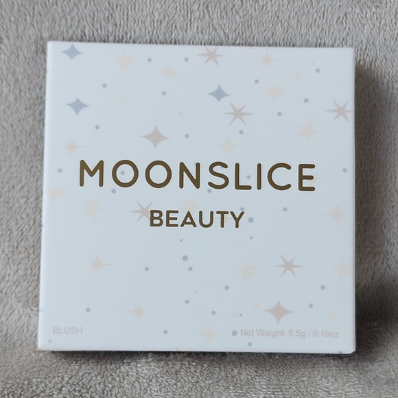 😍MOONSLICE BEAUTY Pressed Blush in Beautiful - Picture 2 of 8